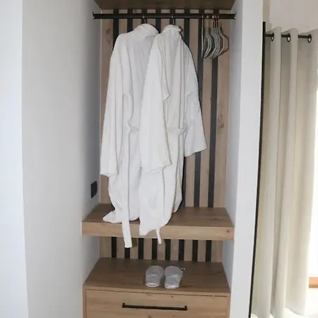 Elvira Luxury Vila *