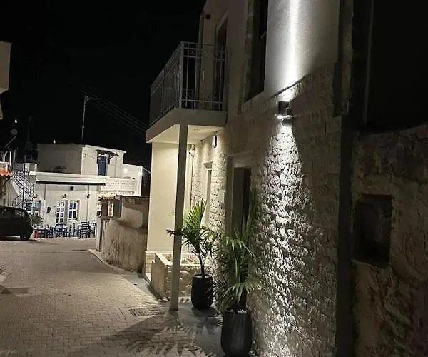 Elvira Luxury Villa *